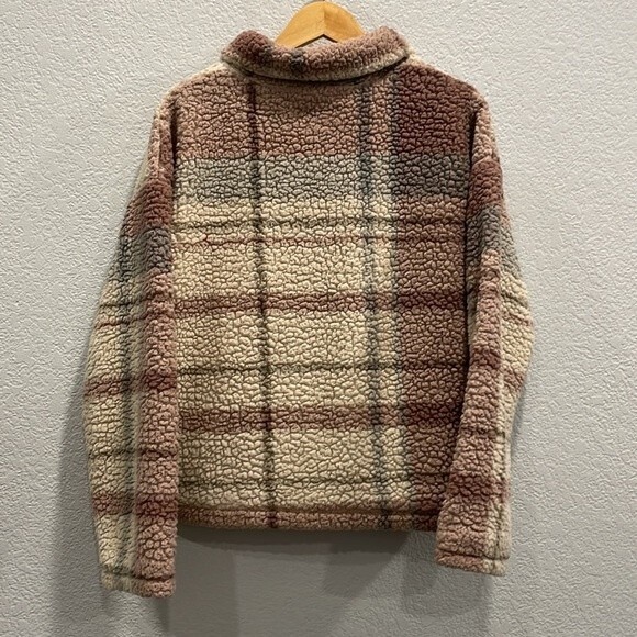 Thread & Supply Cream & Mauve Walking Poetry Wubby Sherpa Pullover Size Medium - Picture 6 of 8